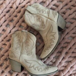 Ariat Boots